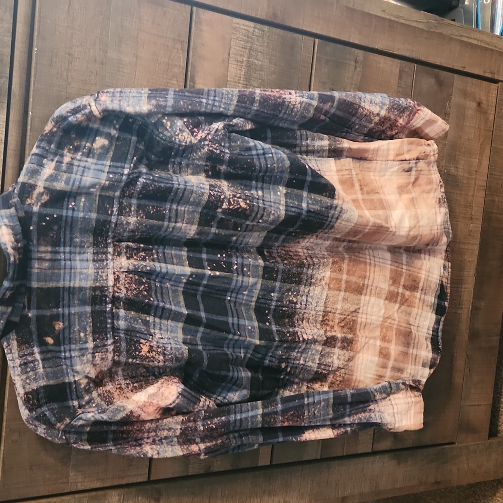 Distressed Ombre Plaid Button-Down Shirt - Blue & Peach - Picture 4 of 4